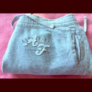 Super Comfy/Baggy Abercrombie Light Gray Shorts!